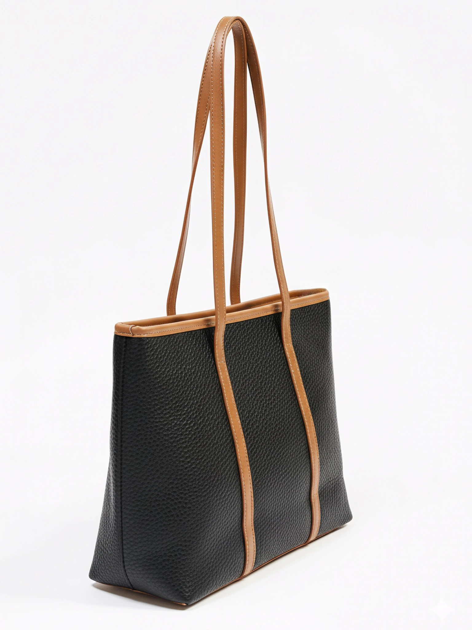 Сумка-тоут с контрастными ручками и ремешком с пряжкой в ассортименте